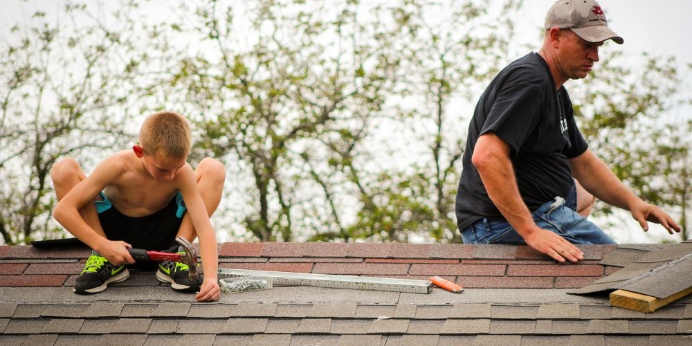 Quels sont les signes qui indiquent qu’il est temps de remplacer sa toiture ?