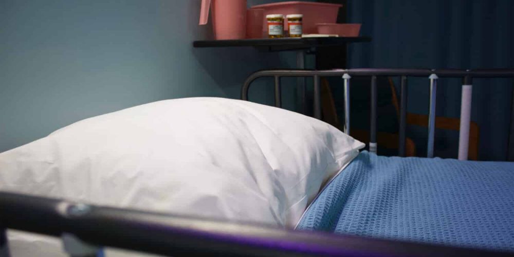 Comment est-on désinfecté un lit hospitalier ?