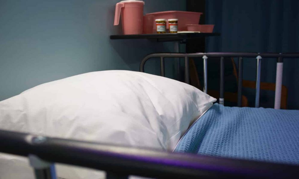 Comment est-on désinfecté un lit hospitalier ?